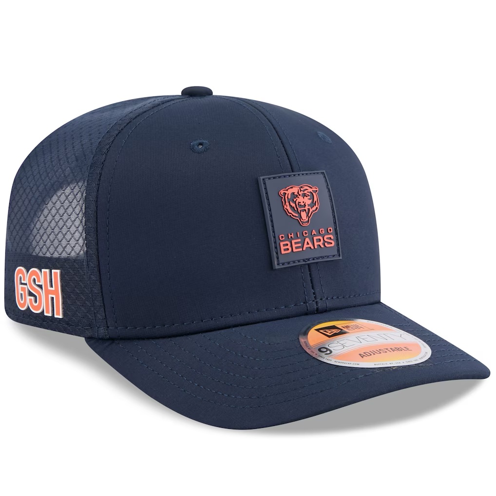 109-Chicago-Bears-New-Era-2025-Sideline-9SEVENTY-Trucker-Adjustable-Hat-Navy-3.jpg Chicago Bears New Era 2025 Sideline 9SEVENTY Trucker Adjustable Hat - Navy