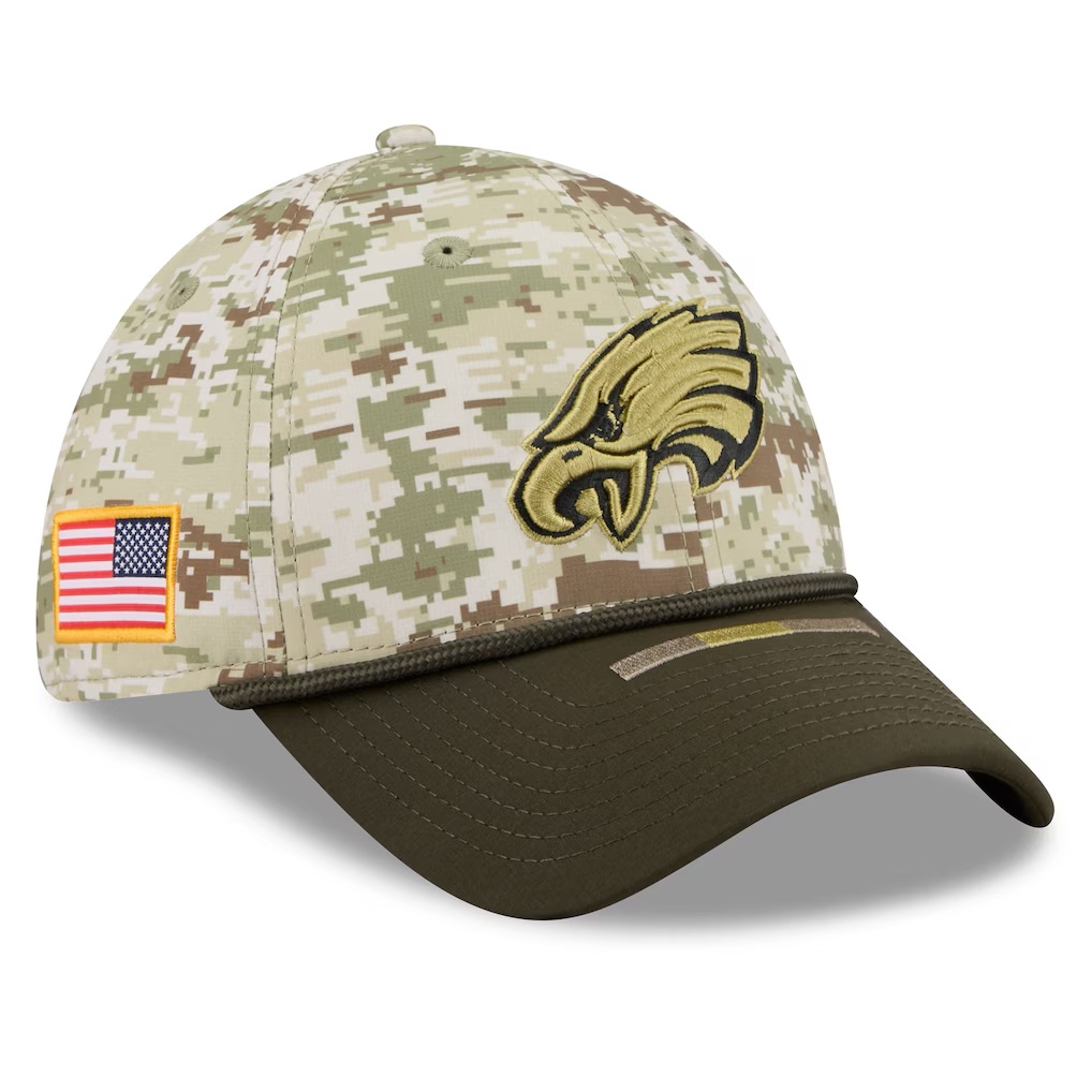 Philadelphia Eagles New Era 2025 Salute to Service 39THIRTY Flex Hat - Camo