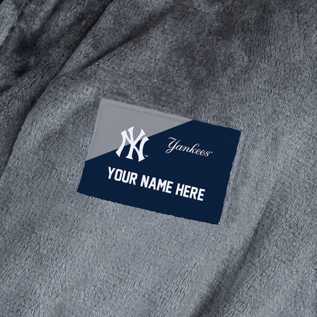 New York Yankees The Northwest Group Snipe Personalized Robe - Charcoal