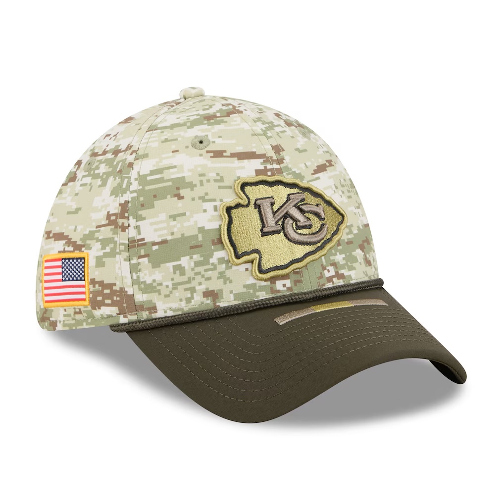 Kansas City Chiefs New Era 2025 Salute to Service 39THIRTY Flex Hat - Camo