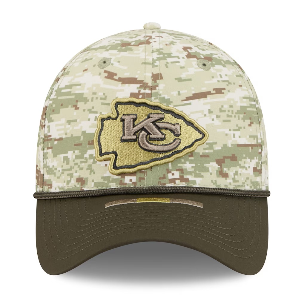 Kansas City Chiefs New Era 2025 Salute to Service 39THIRTY Flex Hat - Camo