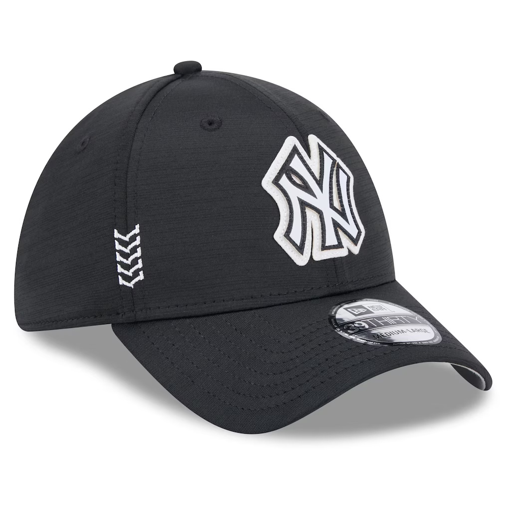 2662-New-York-Yankees-New-Era-2024-Clubhouse-39THIRTY-Flex-Hat-Black-3.jpg New York Yankees New Era 2024 Clubhouse 39THIRTY Flex Hat - Black