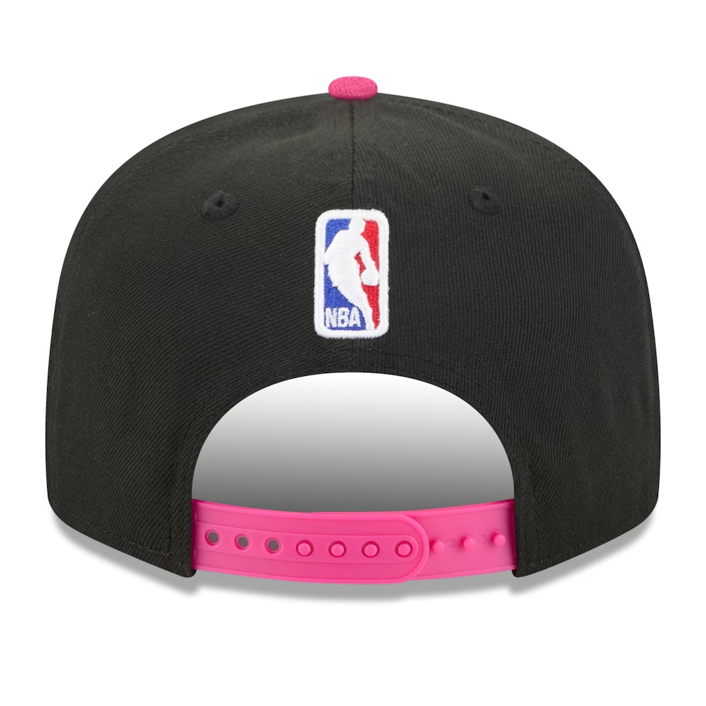 3655-Miami-Heat-New-Era-2025-26-City-Edition-9FIFTY-Snapback-Hat-Black-Turquoise-4.jpg Miami Heat New Era 2025/26 City Edition 9FIFTY Snapback Hat - Black/Turquoise
