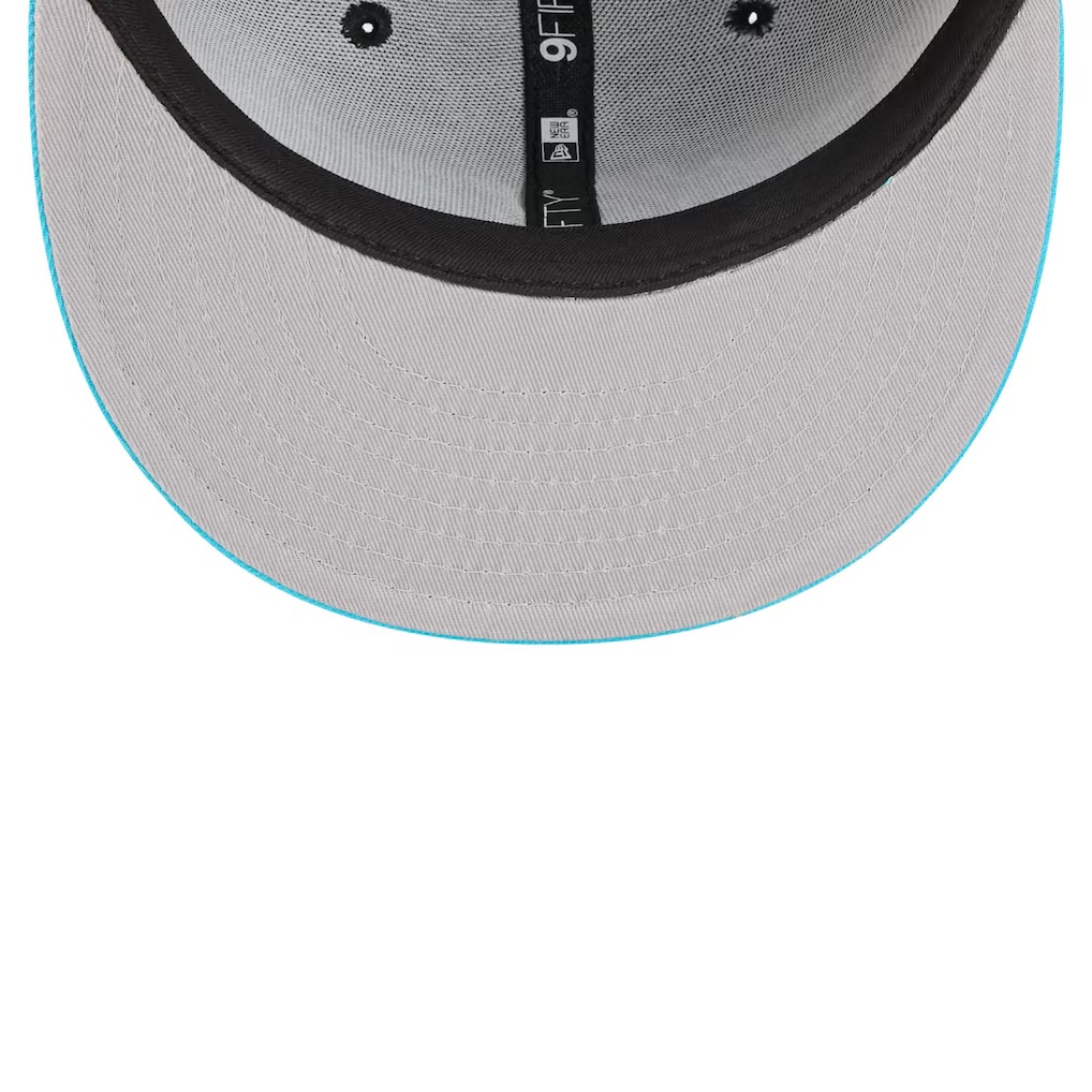 3655-Miami-Heat-New-Era-2025-26-City-Edition-9FIFTY-Snapback-Hat-Black-Turquoise-5.jpg Miami Heat New Era 2025/26 City Edition 9FIFTY Snapback Hat - Black/Turquoise