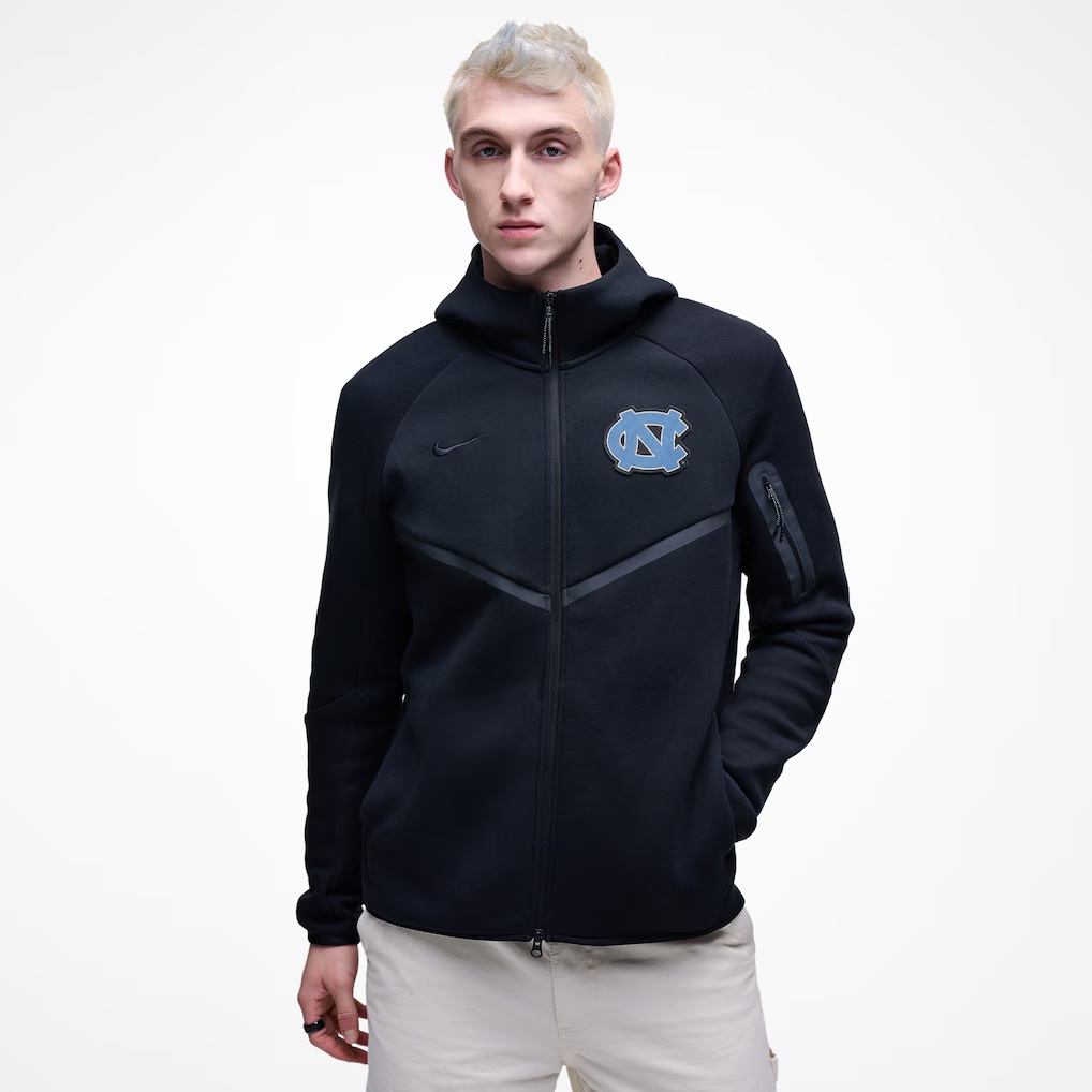 North Carolina Tar Heels Nike Tech Fleece Full-Zip Windrunner Hoodie - Black
