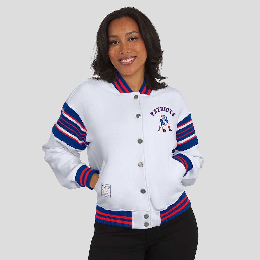 4168-New-England-Patriots-WEAR-by-Erin-Andrews-Women-s-Full-Snap-Fleece-Sweatshirt-Jacket-White-4.jpg New England Patriots WEAR by Erin Andrews Women's Full-Snap Fleece Sweatshirt Jacket - White