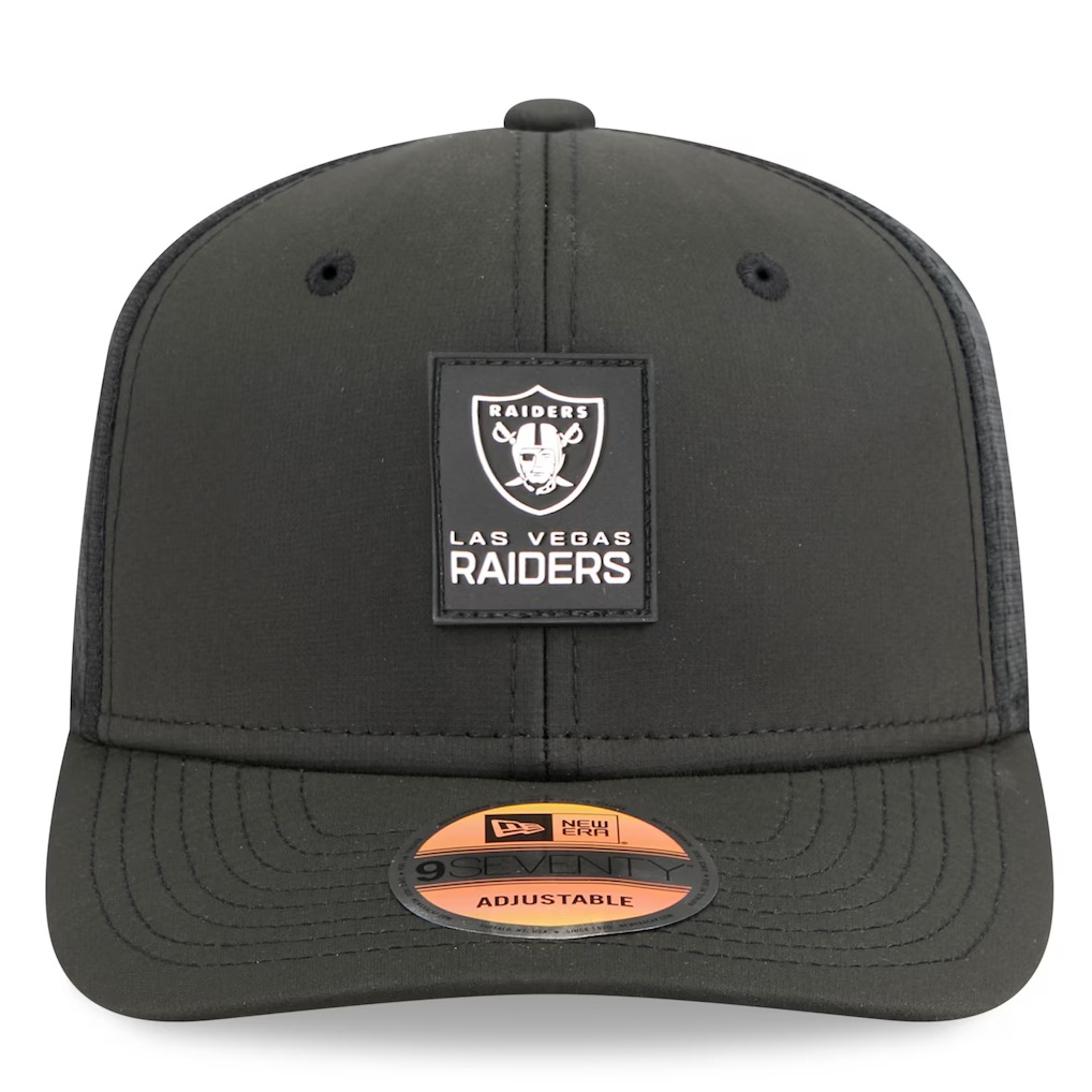 Las Vegas Raiders New Era 2025 Sideline 9SEVENTY Trucker Adjustable Hat - Black