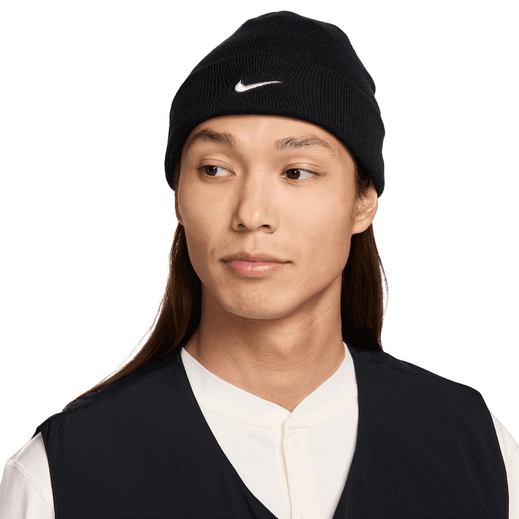 Nike Swoosh Terra Cuffed Knit Hat - Black