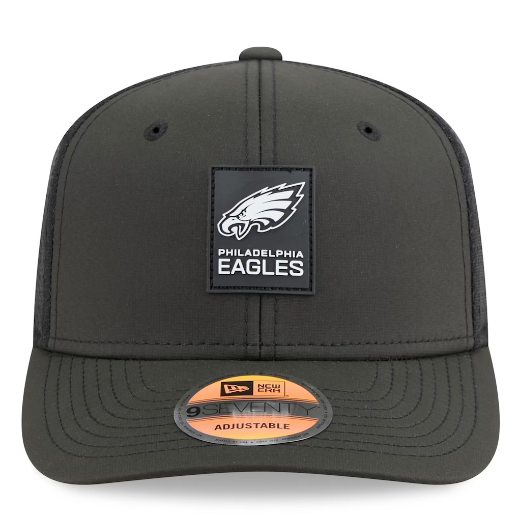 Philadelphia Eagles New Era 2025 Sideline 9SEVENTY Trucker Adjustable Hat - Black