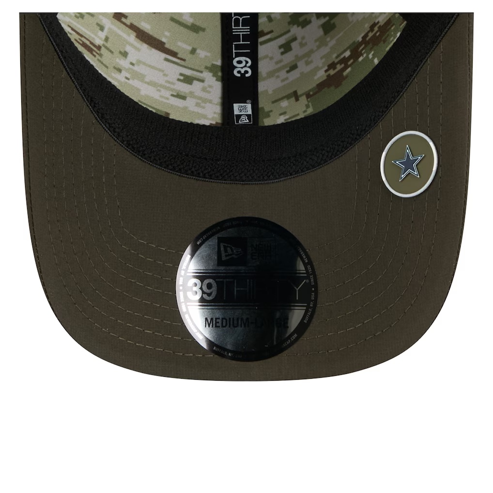 69-Dallas-Cowboys-New-Era-2025-Salute-to-Service-39THIRTY-Flex-Hat-Green-5.jpg Dallas Cowboys New Era 2025 Salute to Service 39THIRTY Flex Hat - Green